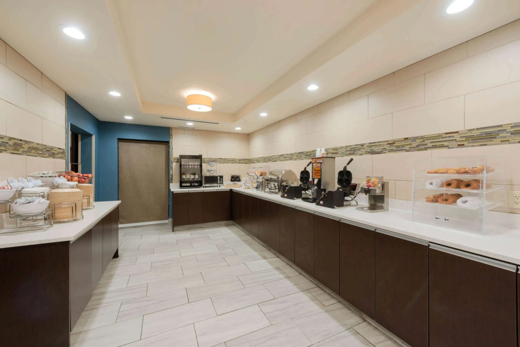 La Quinta by Wyndham Columbus - Grove City