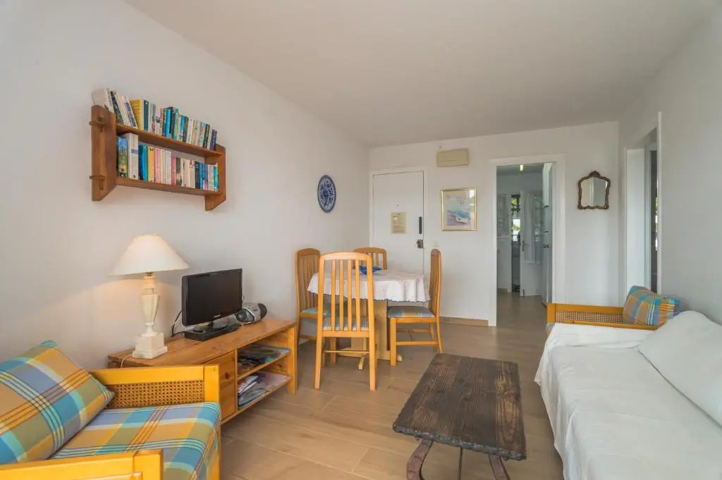M-1 CALELLA DE PALAFRUGELL 4 PAX