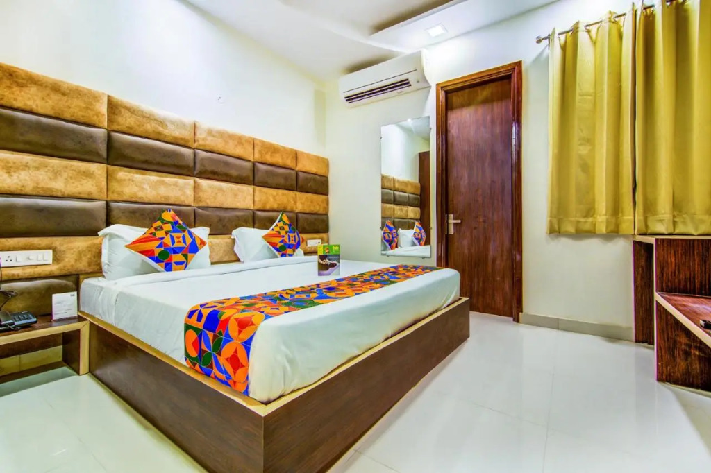 FabHotel Nayyar Inn II