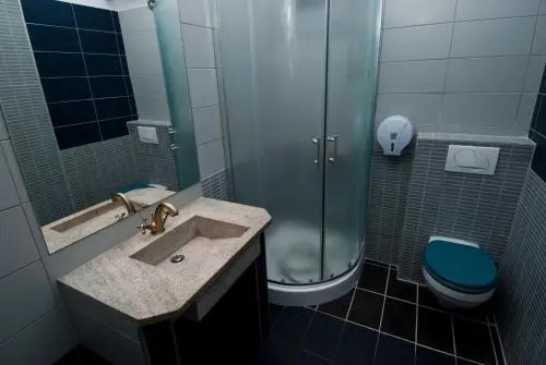 Multipass Hostel