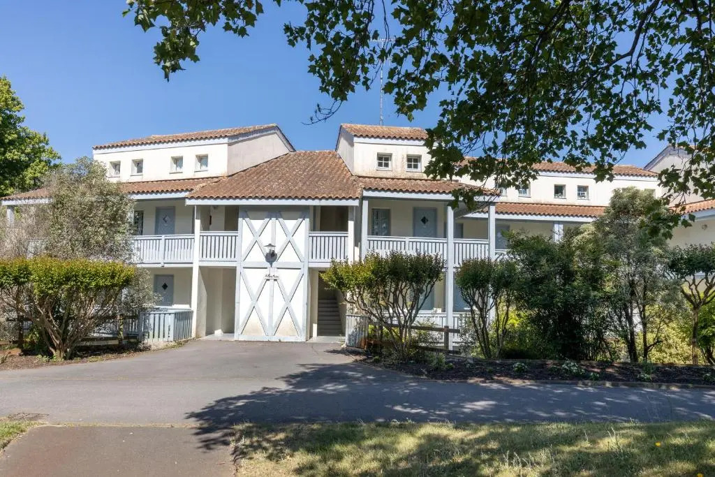 Doré Appartement T1bis avec piscine