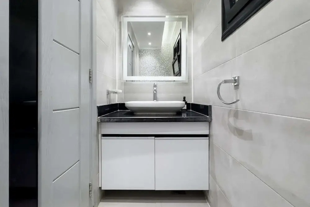 Xuru Stays I The Bold & Bright 3bdr Apt. 15 Min To Airport