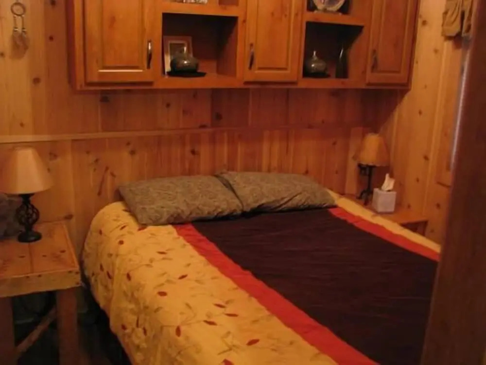 Cedar Pines Resort