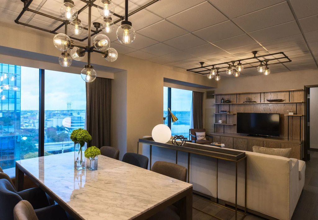 Renaissance Toledo Downtown Hotel