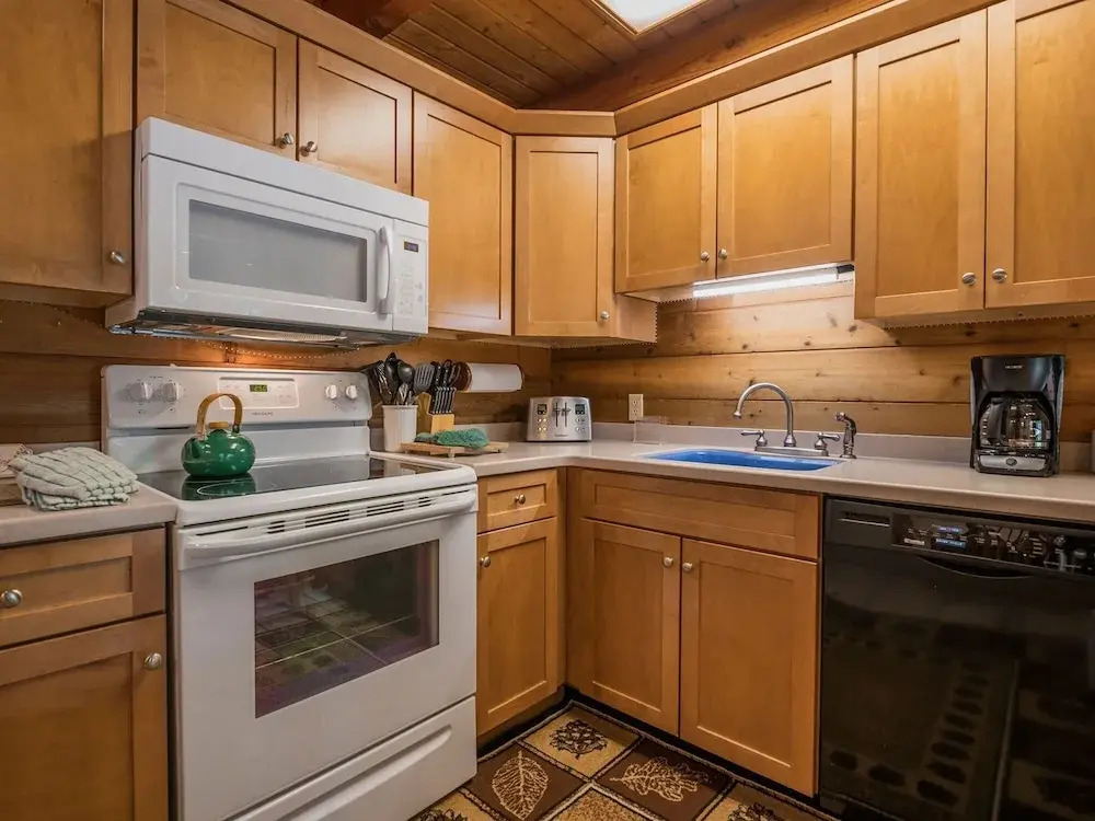 Powder Monkey #3: 3 Bedrooms, 2 Full Baths: Slope Side