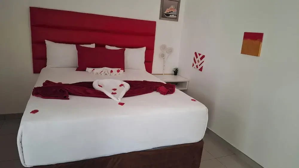Shalakwe Hills-Inn Guesthouse Kasane