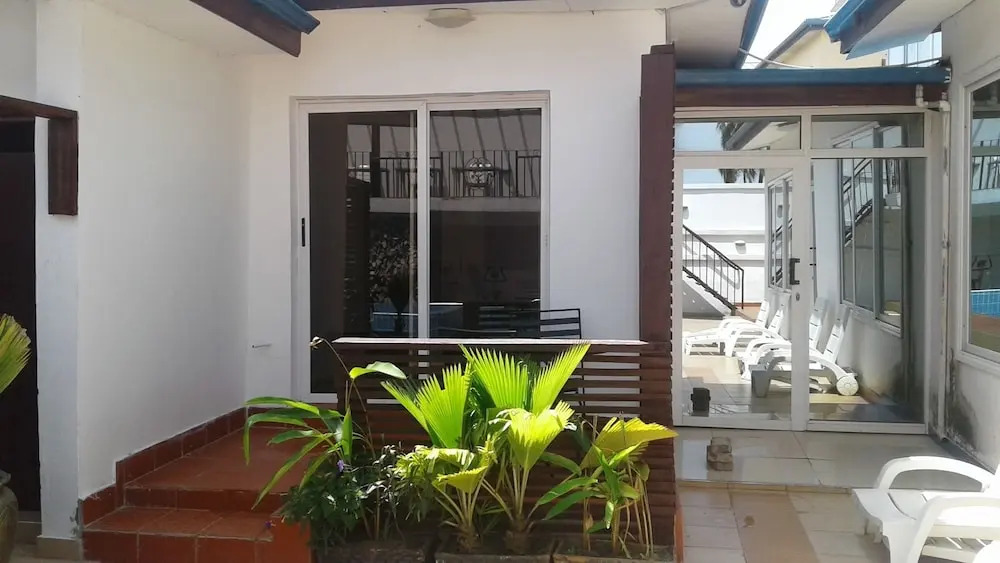 Lane Residence