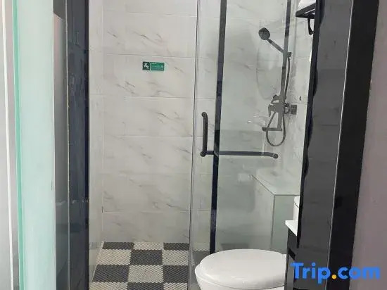 Shemo Hotel (Haikou Friendship Sunshine City)