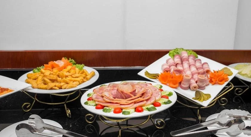 A25 Premium Hotel - 705 Lac Long Quan