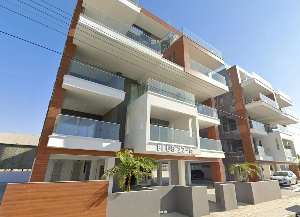 Sunflower 1-BR Apt. & Balcony in Larnaca