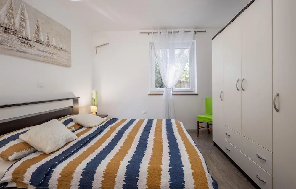 Awesome Apartment in Omisalj With 2 Bedrooms and Wifi