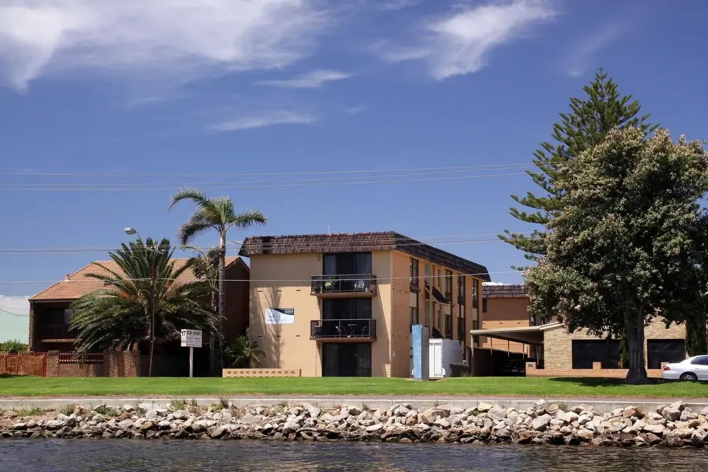 Bayswaterfront Apartments