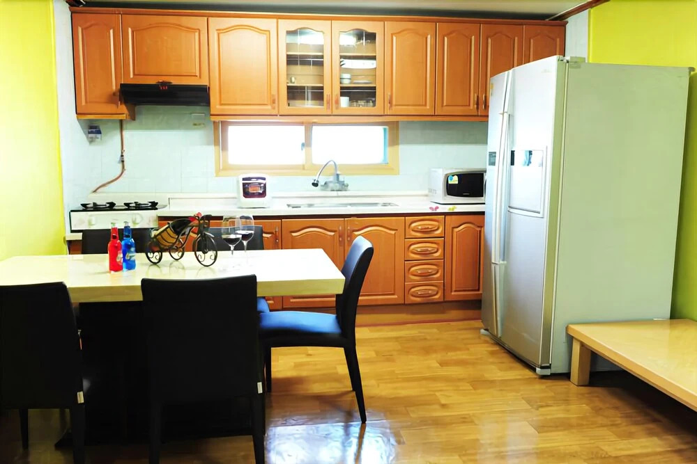 Anmyeondo Travel Paradise Pension