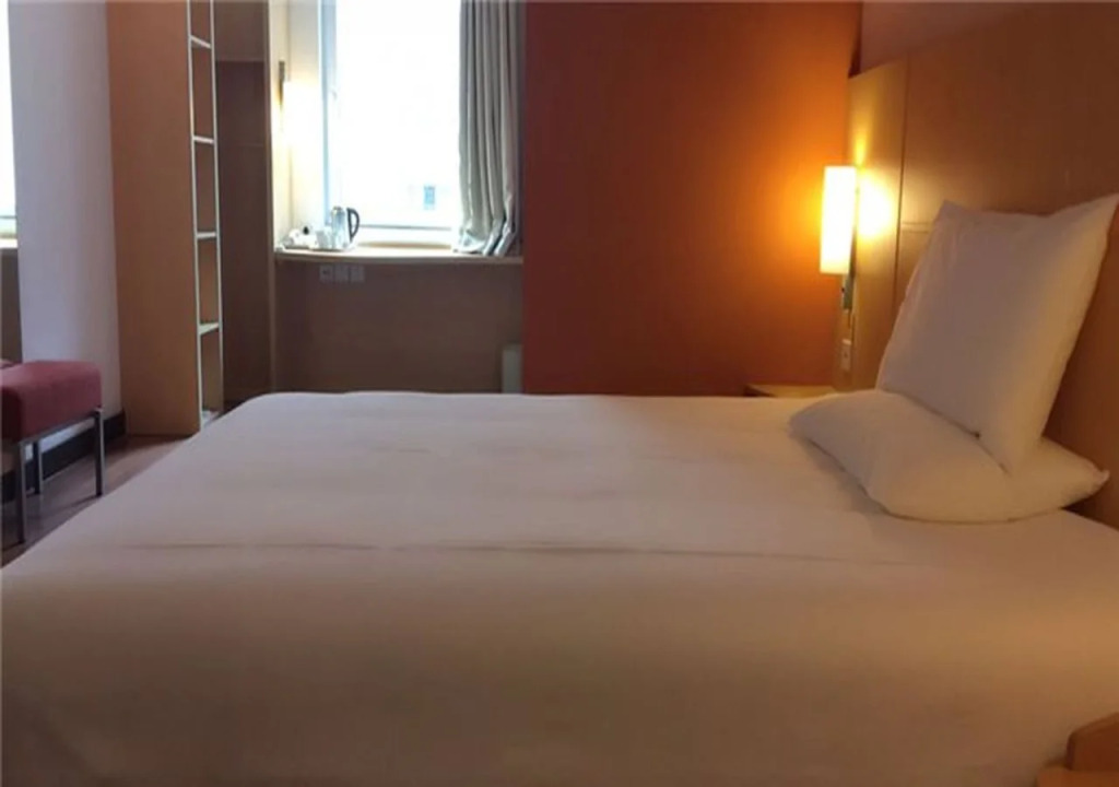 Hanting Hotel Guangzhou Baiyun Station Huangshi West Road