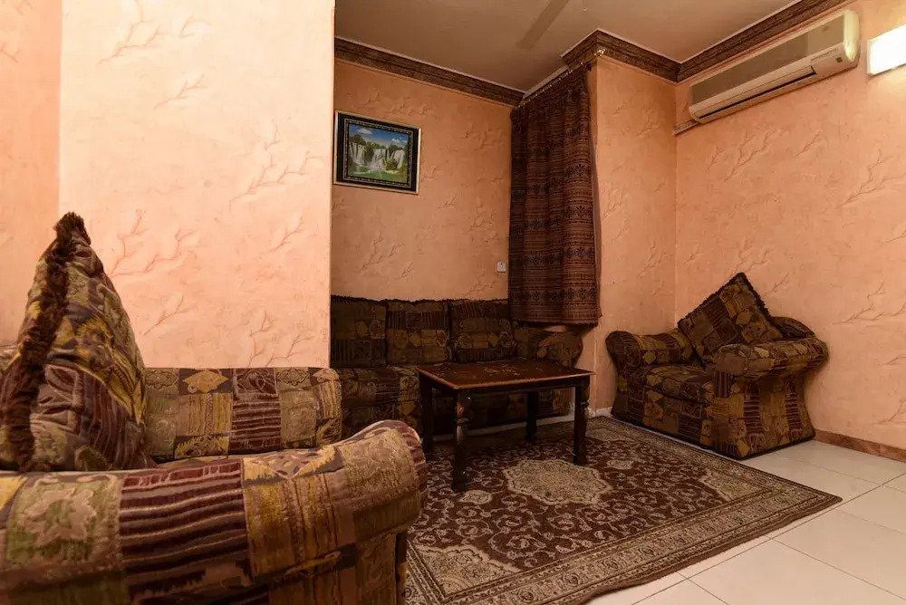 OYO 361 Al Janoub Hotel