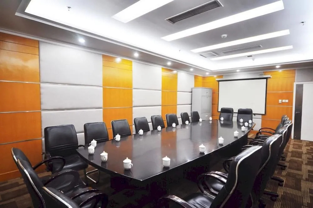 Chengde Bifeng Hotel