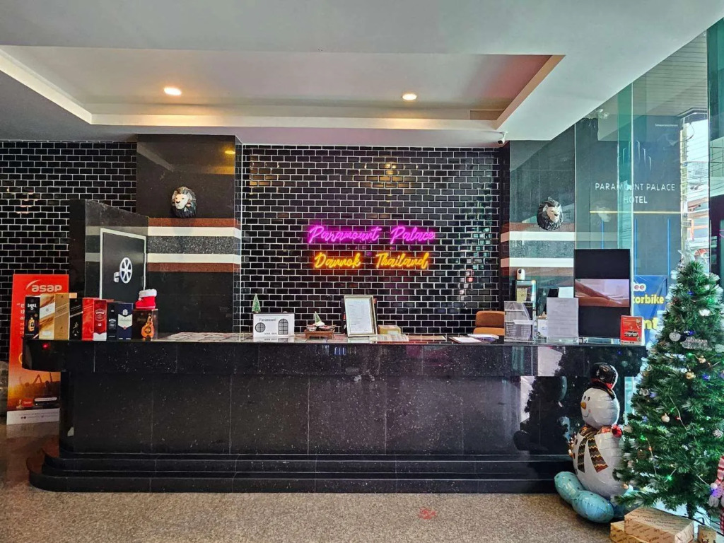 Paramount Palace Hotel Dannok