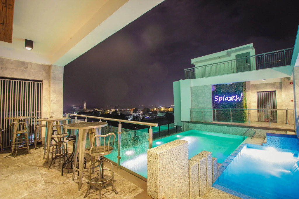 Hotel XYZ