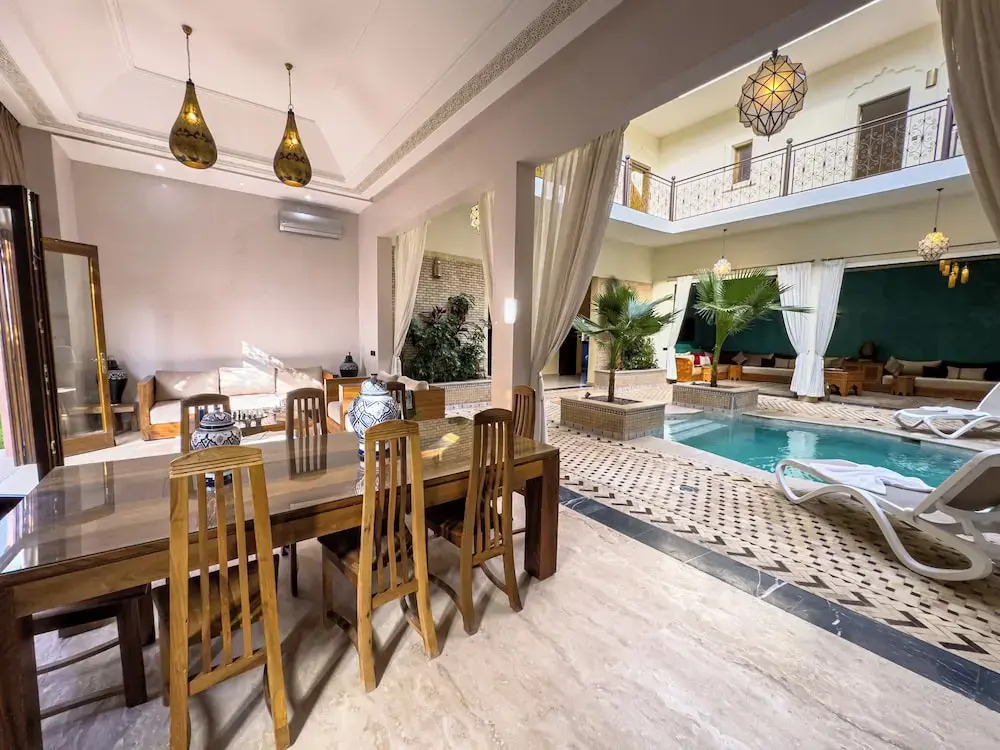 Riad Tonaroz