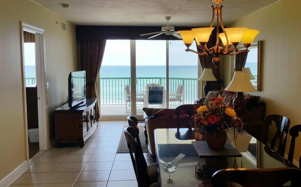 Dimucci TT 402 2 Bedrooms 2 Bathrooms Condo