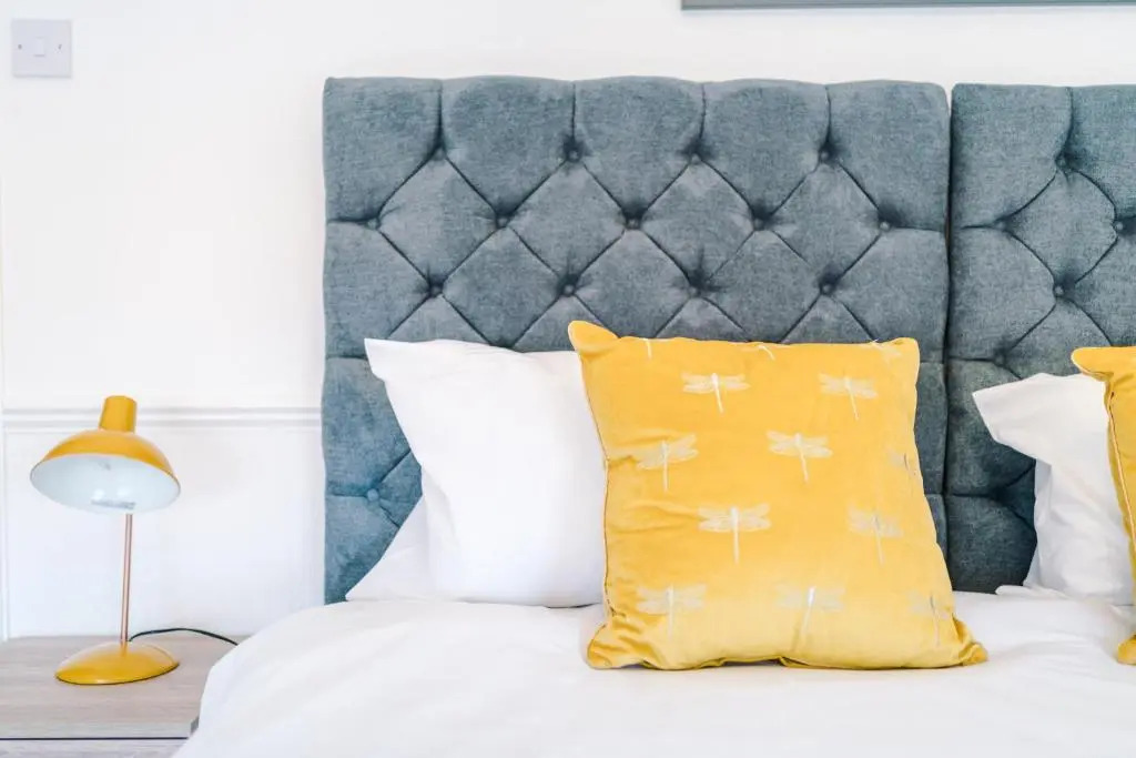 Rest&Recharge at Karma House (5-Bedroom, 8 beds, Free Parking)