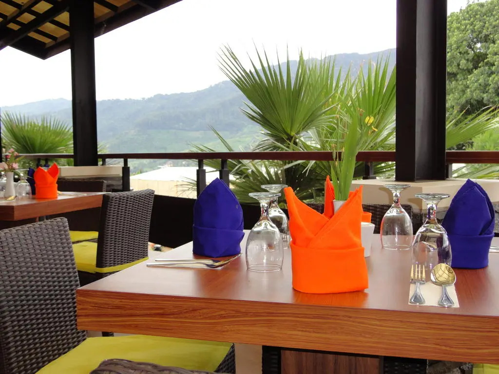 Rizen Premiere Hotel