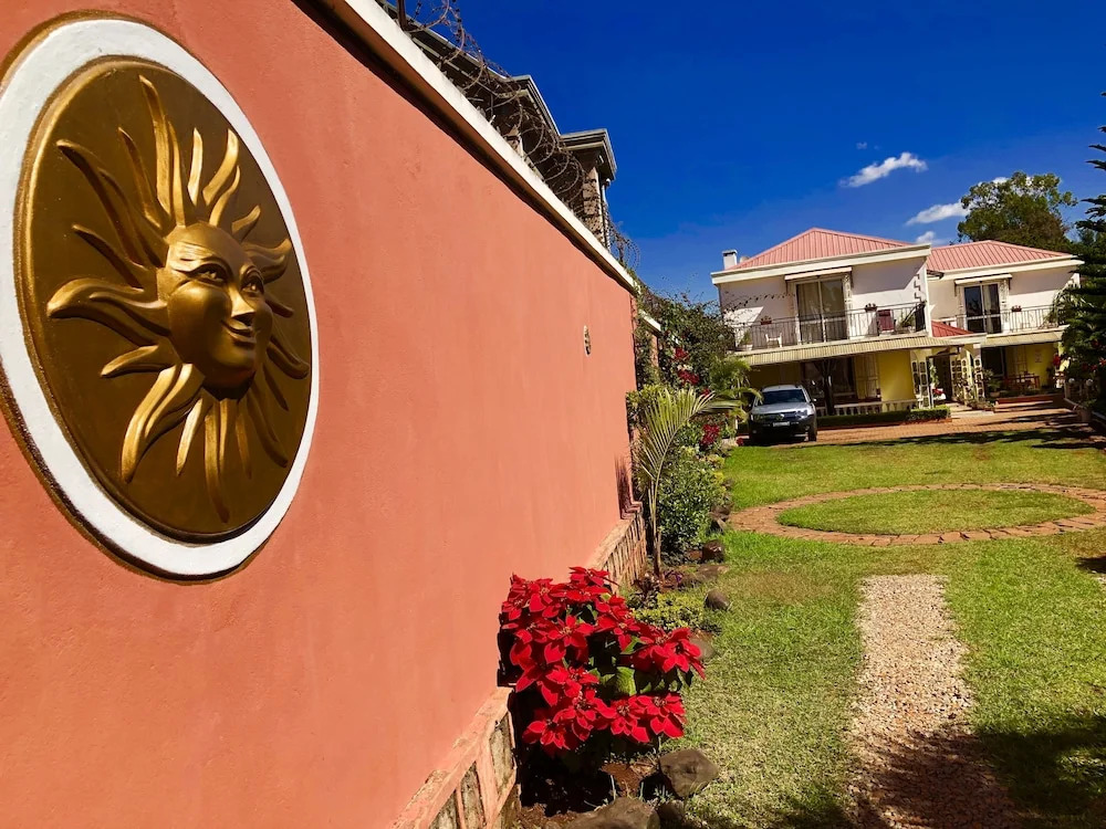 Petite Flower Guest House