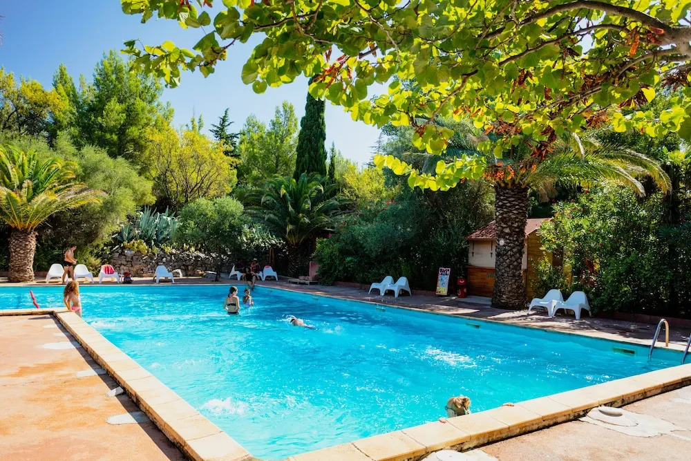 Camping la Peiriere - Lodge en Pays Cathare