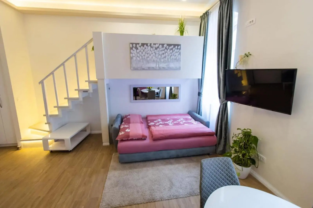 Living room 2 cozy studio apartment in the heart of Zagreb