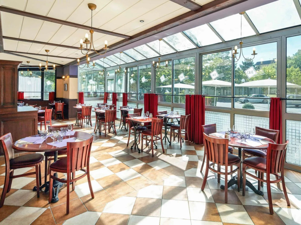 ibis Chartres Ouest Luce