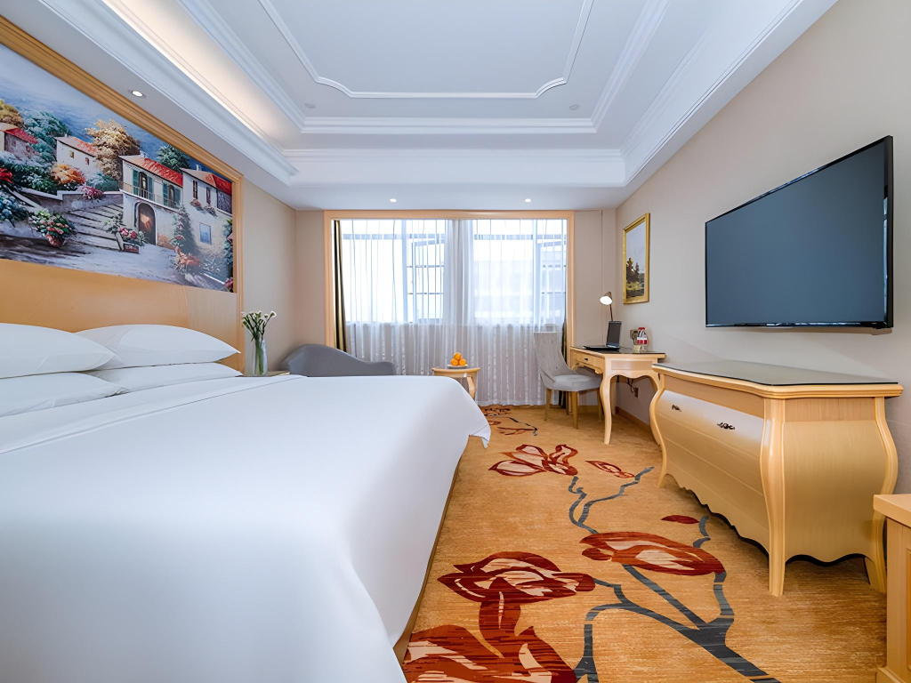 Vienna International Hotel (Enshi Cultural Square Airport Hotel)