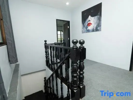 Lovely 3 Bed 3 Bath Villa 400m To Beach