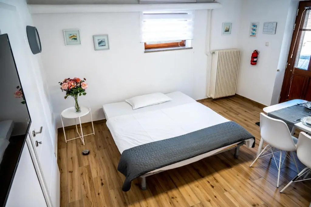 Bed & Breakfast Adelsberg Inn