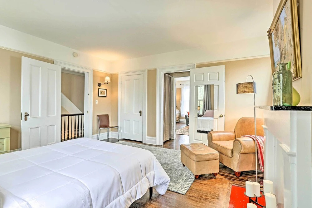 Historic Poughkeepsie Apt - Walkable Location