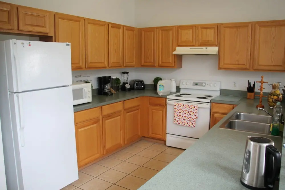 #27 Large Family Friendly Home w/ Pool - Five Bedroom