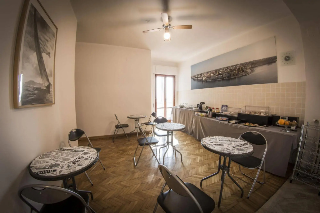 Penthouse Station luxury apts Le dimore