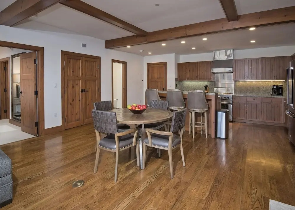 All Trails Lead Home: Easy Ski In ~ski Out 1 Bedroom Condo