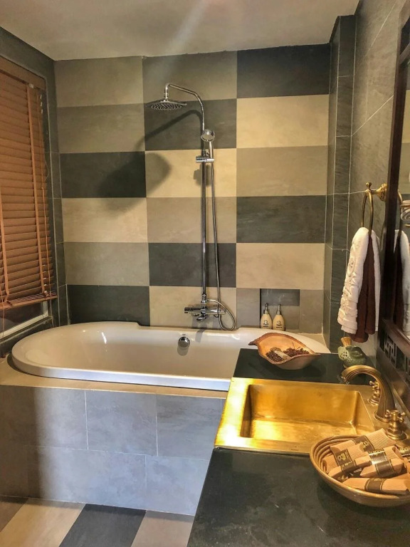 PnP Exclusive Apartment and Hotel