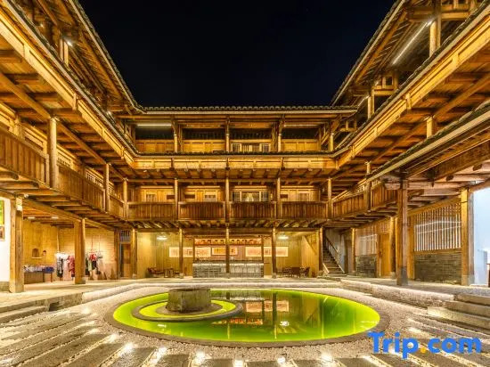 Xinsu Changrong Tulou Cultural Homestay (Yunshui Ballad Shop)