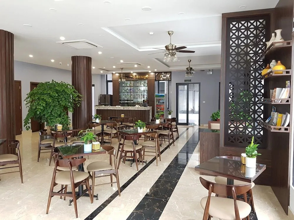 Helen Halong Hotel