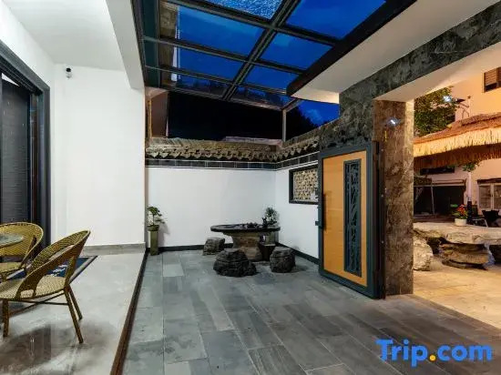 Xidi Hidden Village Guesthouse