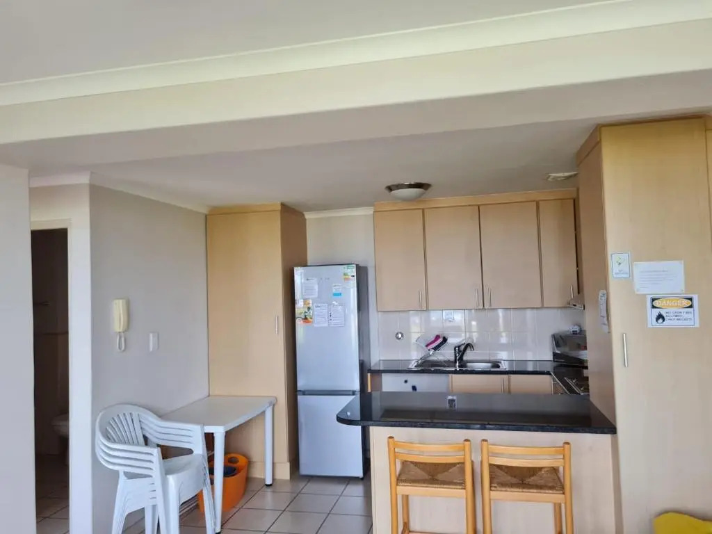 Point Village Accommodation - Santos 11