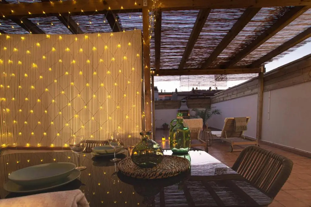 Patio Budget Studio 11