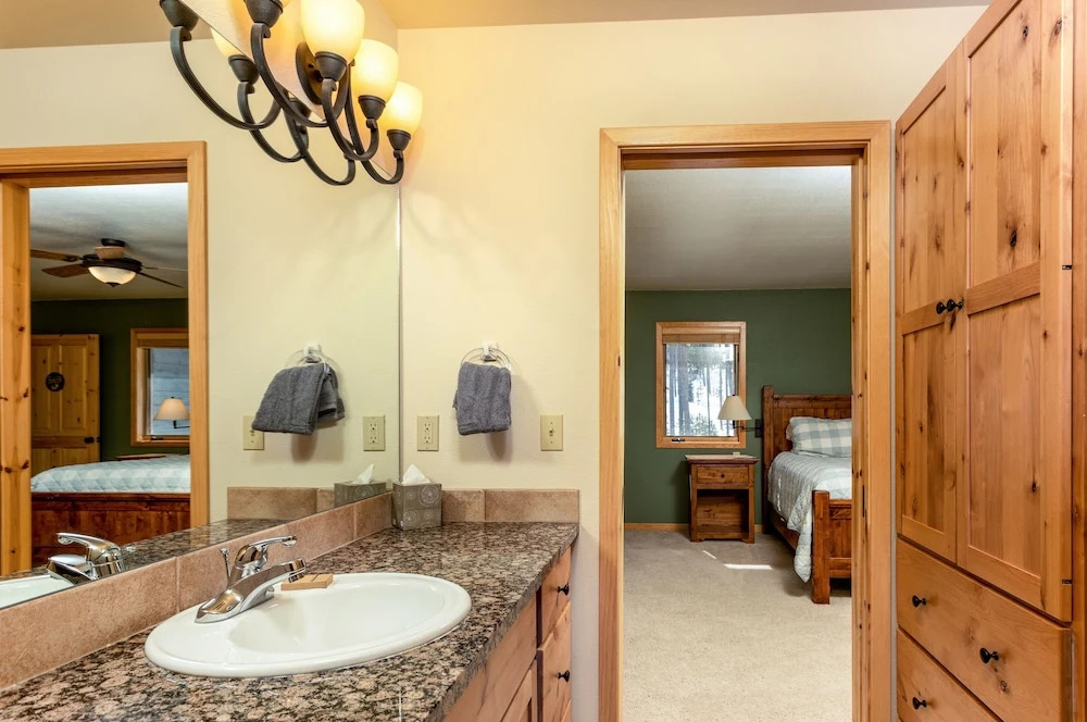 New Listing! Spacious W/ Private Hot Tub 6 Bedroom Home
