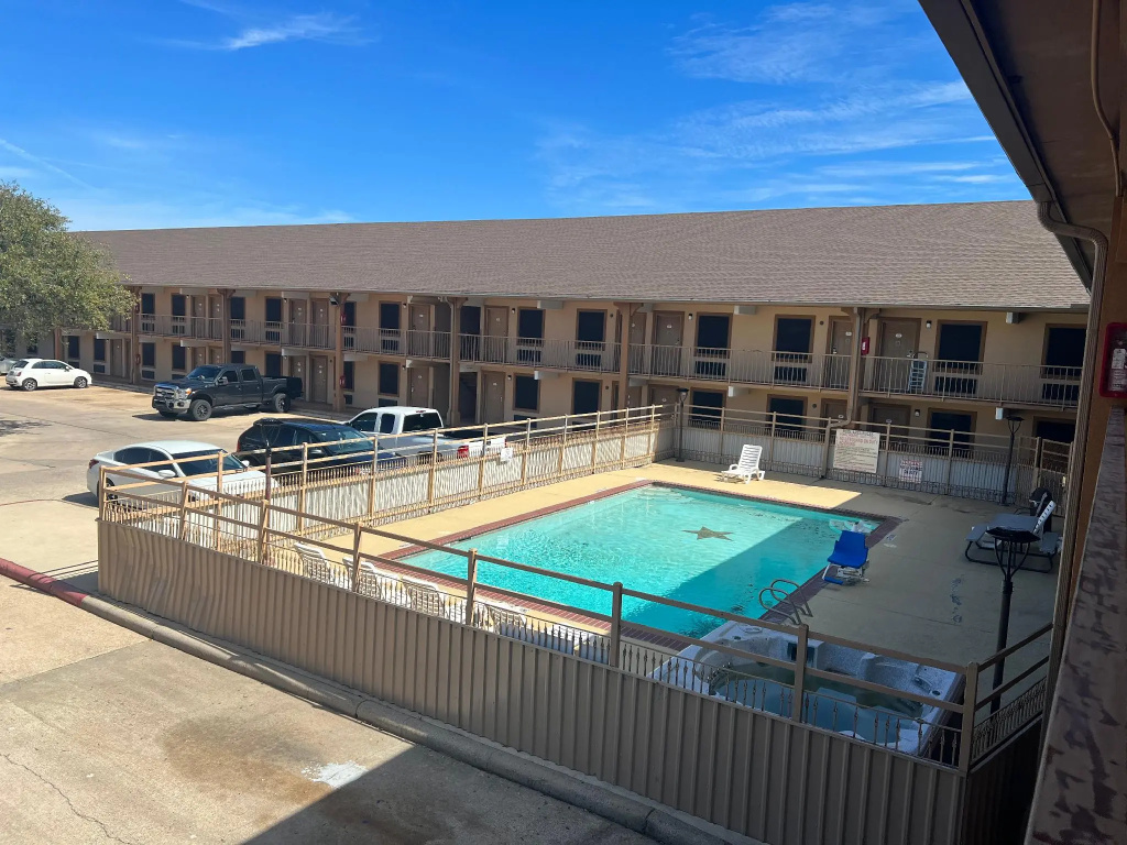 Red Roof Inn College Station