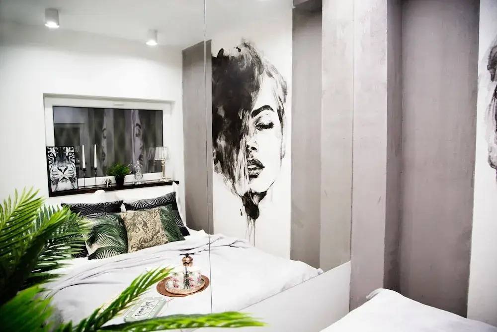 Warsaw Concierge Modern Studio