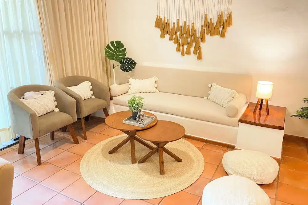 Cozy stay Tropical Vibes near Beach
