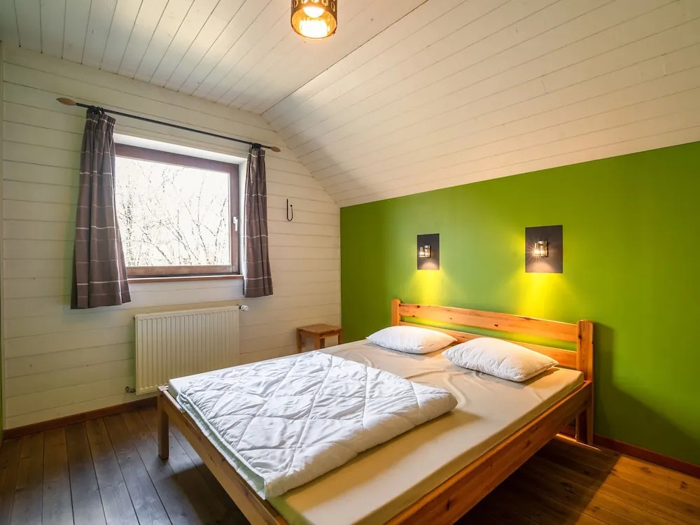 Spacious Chalet in Waimes With Garden