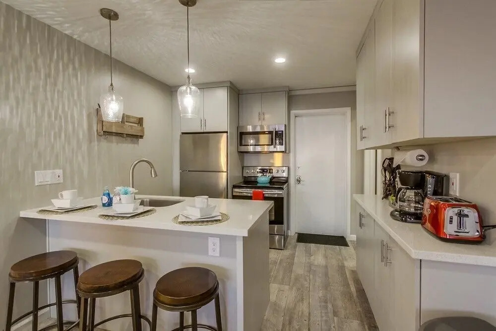 Beachside Getaway I 2 Bedrooms 2 Bathrooms Condo