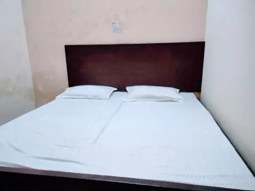 Sharda Hotel